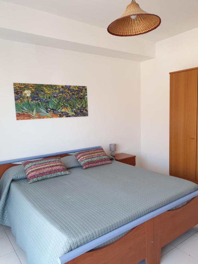 Baia Alcantara Apartments Giardini Naxos Exterior photo
